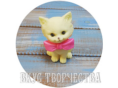 Кошечка с бантиком фигурка из глазури (Е)